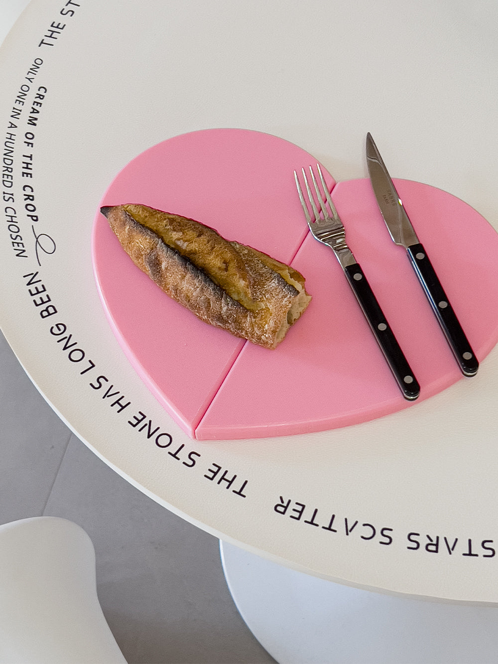 Heart-Shaped Puzzle Cutting Board-0