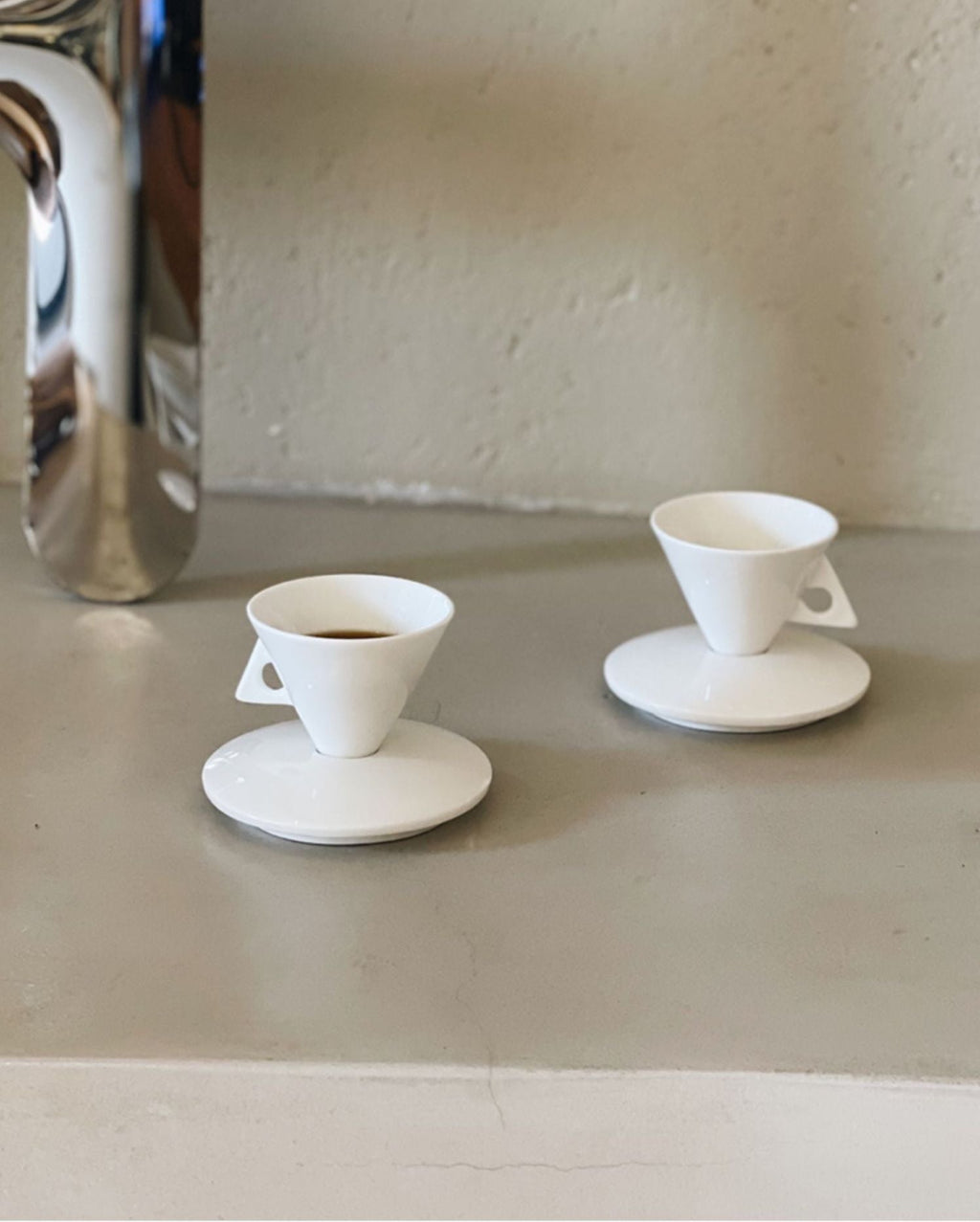 Ceramic Triangular Cup Set