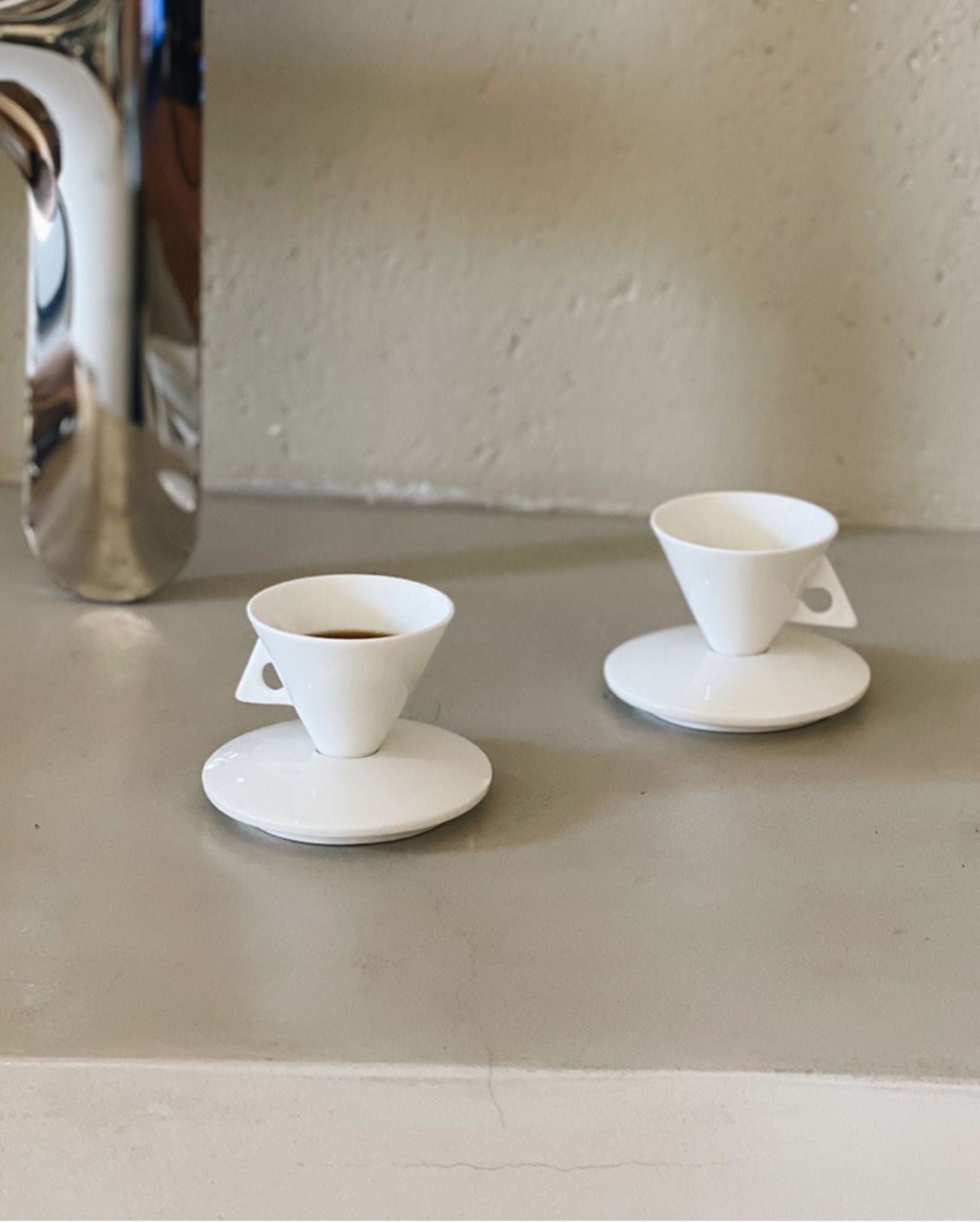 Ceramic Triangular Cup Set